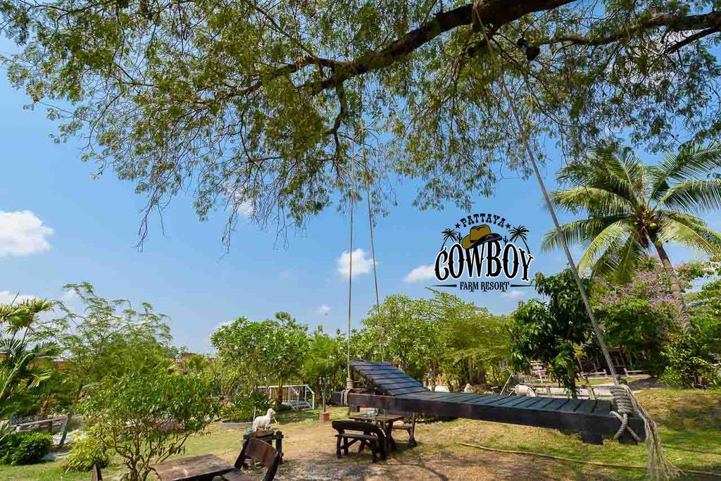 Cowboy Farm Resort Pattaya บ้านห้วยใหญ่ ภายนอก รูปภาพ
